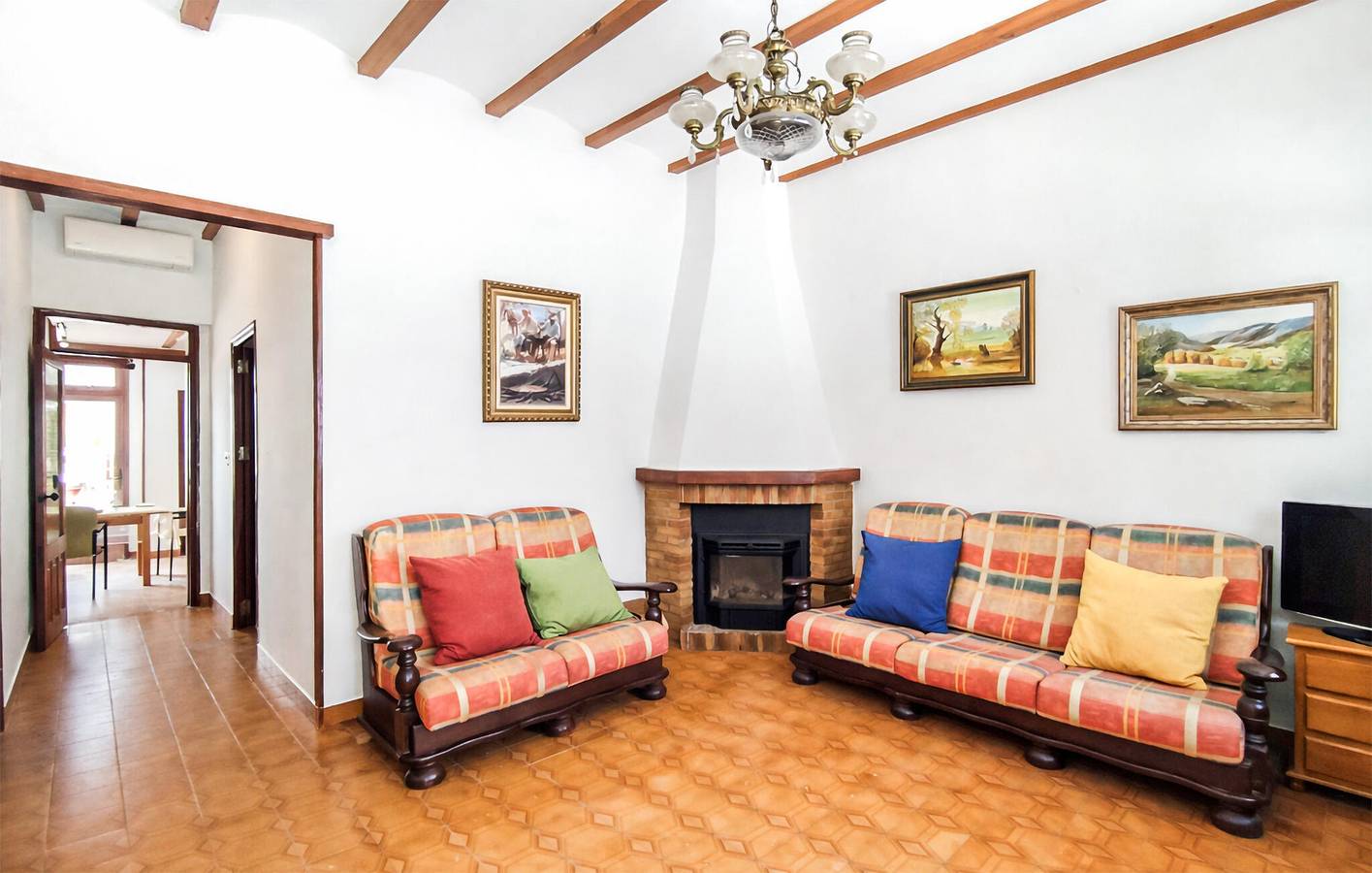 Gemütliche 1-Zimmer-Wohnung mit Terrasse, 1,5 km vom Platja de Terranova entfernt in Oliva, Costa de Valencia