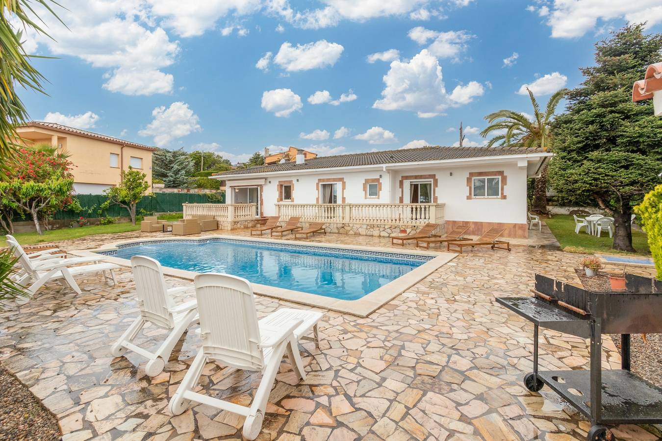 Villa "Terrassa" close to the Beach with Pool & Wi-Fi in Calonge, Costa Brava