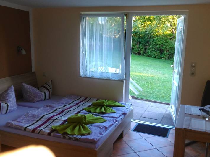 Ferienwohnung für 2 Personen, mit Terrasse und Garten, kinderfreundlich - 1