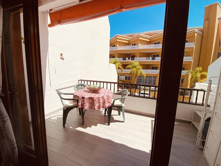 Gîte pour 3 personnes, avec terrasse et piscine à Costa Adeje - 4