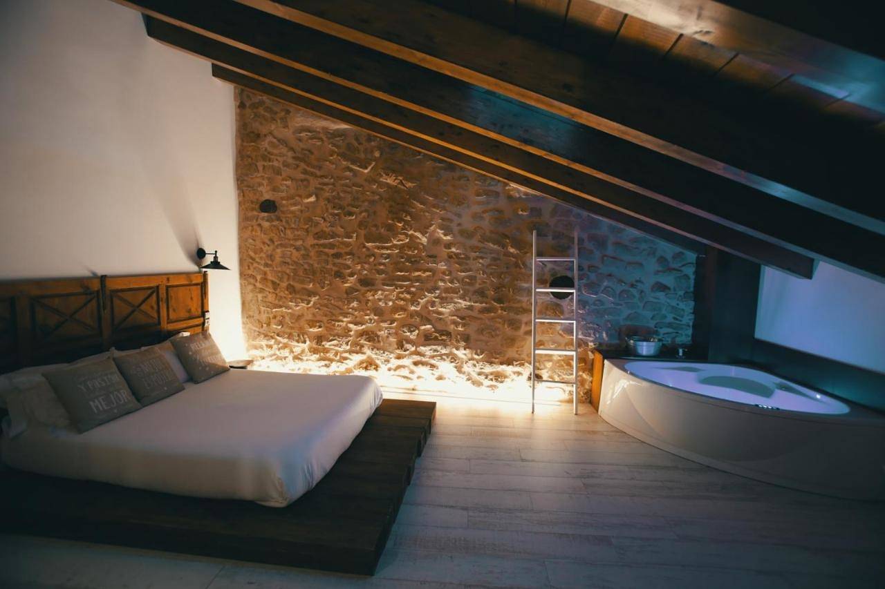 Apartamento entero, Two-Bedroom Apartment in Valderrobres, Provincia de Teruel