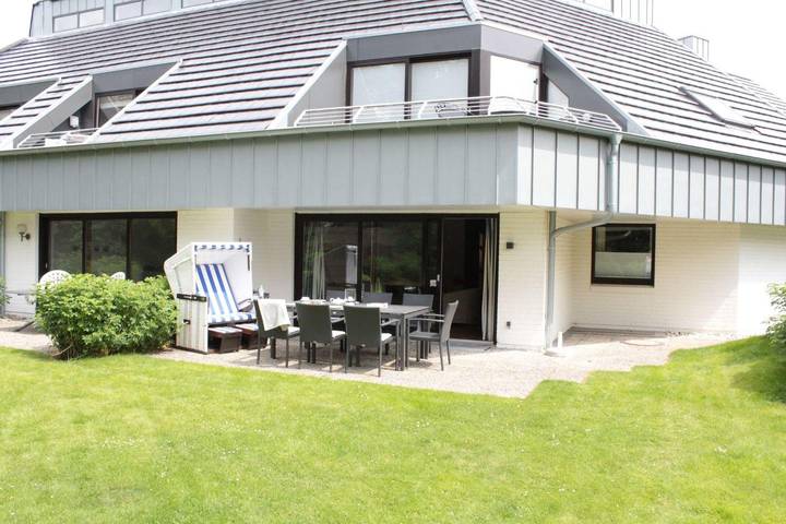 Ganze Wohnung, Große 4-Zimmer Ferienwohnung mit ca.117 m², für bis zu 7 Personen in Nordfriesische Inseln (Schleswig-Holstein) (Schleswig-Holstein), Wenningstedt