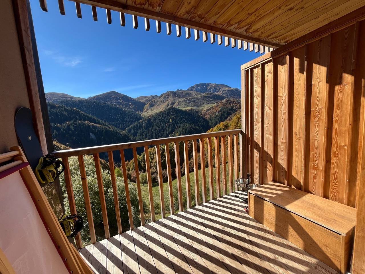 Apartamento entero, Chalet del Borgo 24 Prato Nevoso, Apartamento de encanto en madera in Frabosa Sottana, Alpes Ligures