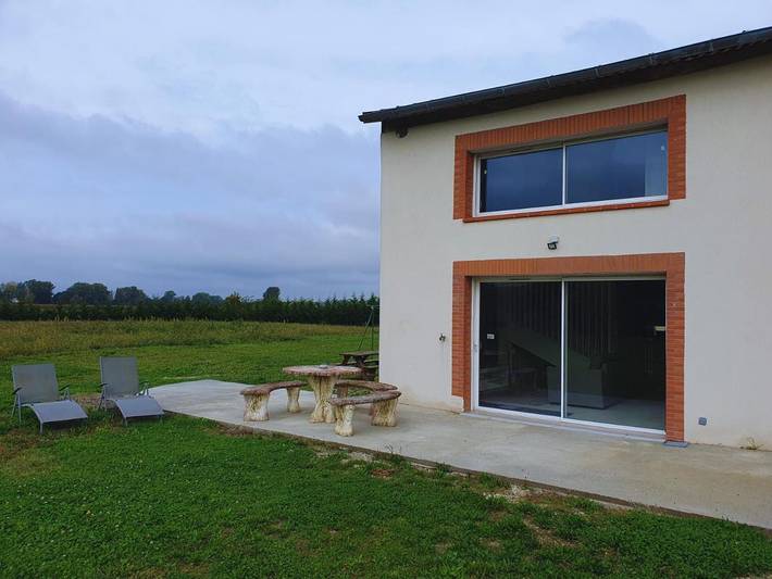 Gîte pour 4 personnes, avec jardin, animaux acceptés à Montesquieu-Lauragais