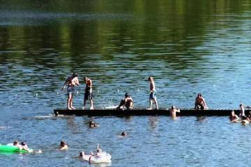 Camping pour 4 Personnes dans Champagnac-le-Vieux, Parc Naturel Régional Livradois-Forez, Photo 4