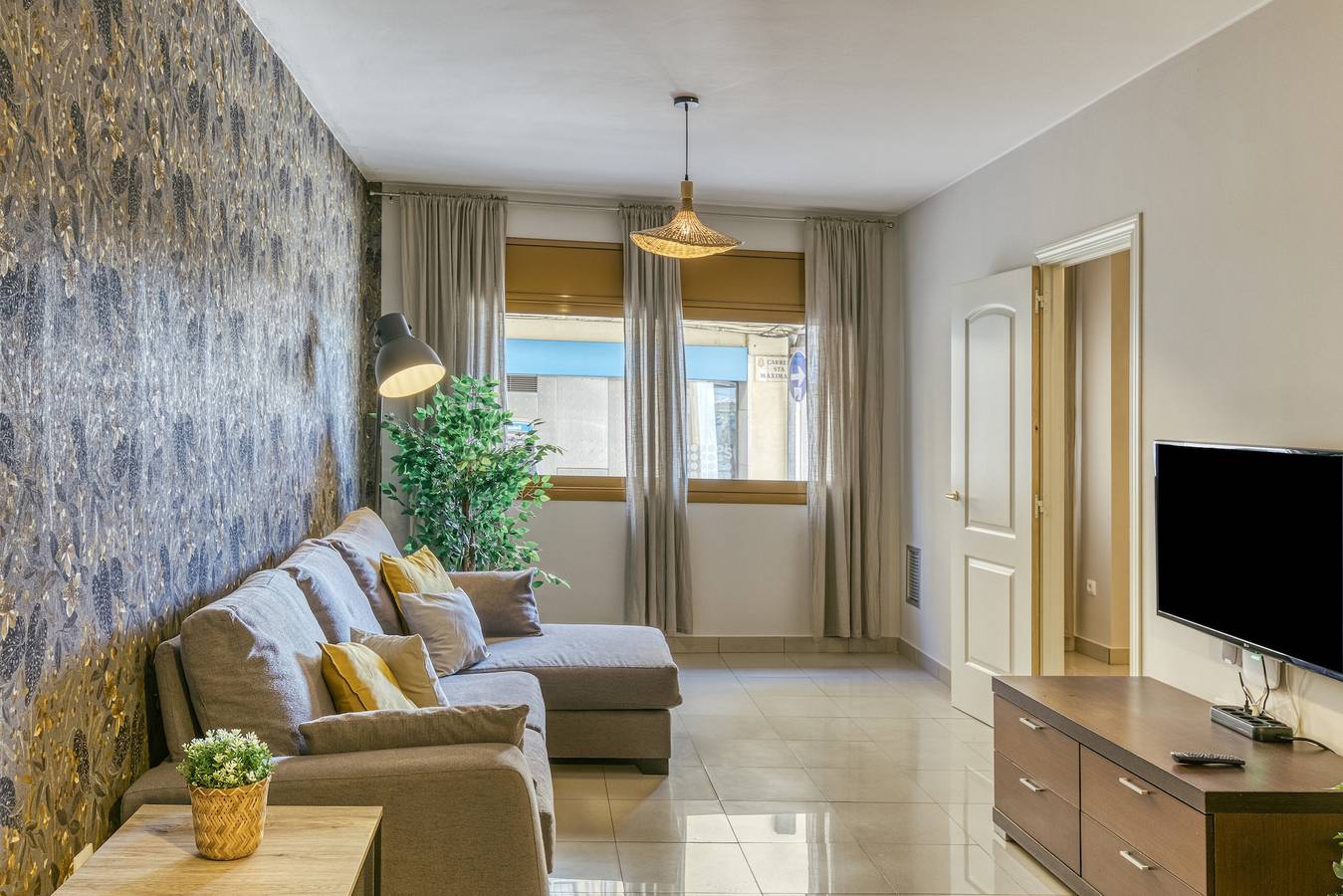 Appartement entier, Appartement 'Mona 3' avec piscine partagée, Wi-Fi et climatisation in L'Escala, Haut-Ampurdan