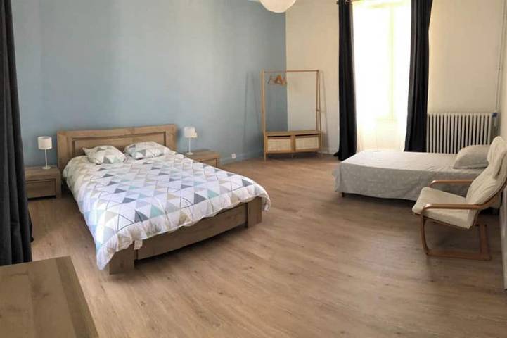 Location de vacances pour 14 personnes, avec jardin et terrasse à Maillezais - 3