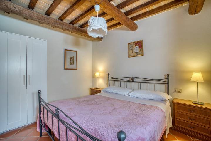 Apartment 'Lavanda ad Antico Casale '700' with Shared Pool & Wi-Fi in Umbertide, Valtiberina