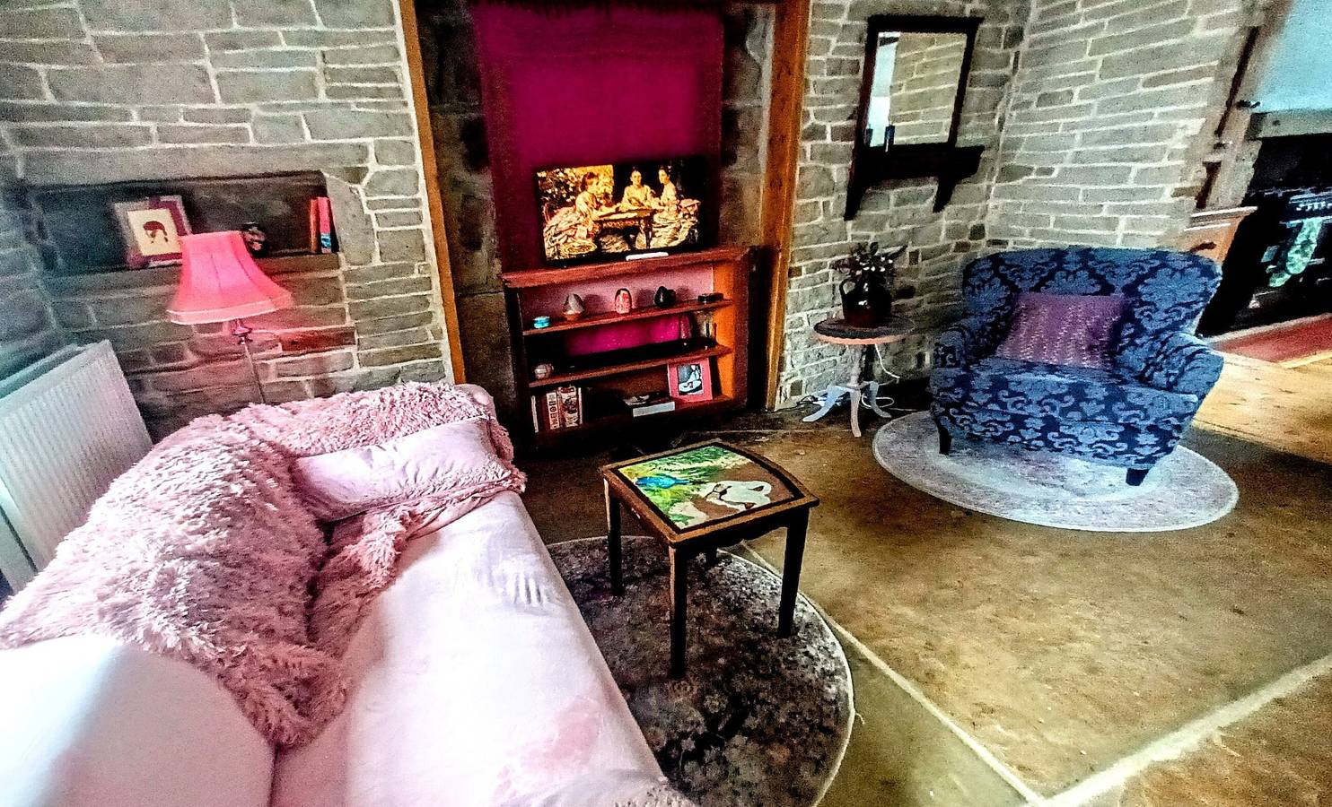 Hebden Bridge - House - Sleeps 8 - Pet Friendly in Hebden Bridge, West Yorkshire