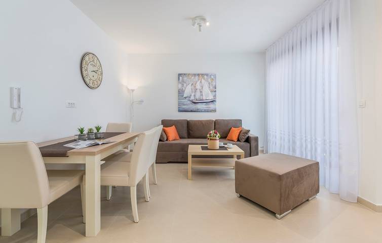 Ferienwohnung für 4 Personen, mit Balkon/Terrasse in Funtana - 3