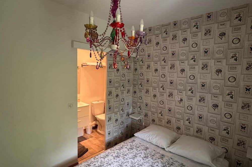 Découvrez le Gîte des Loges, un havre de paix au sein du Château de Matel ! in Roanne, Région de Roanne