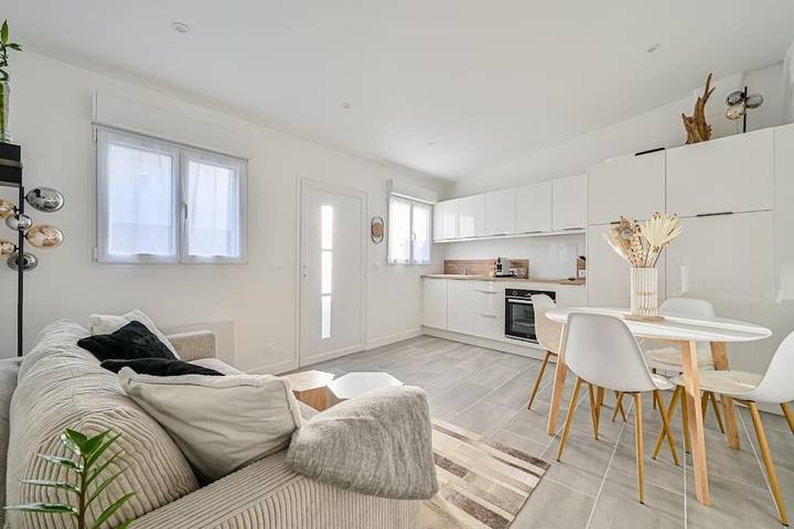 Gîte pour 2 personnes, avec terrasse à Claye-Souilly - 3