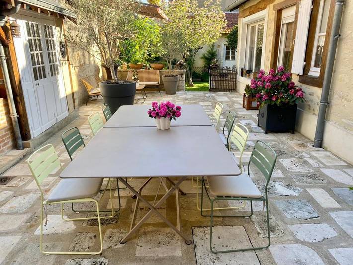 Chambre d’hôte pour 7 personnes, avec vue et jardin, adapté aux familles à Châteauroux - 3