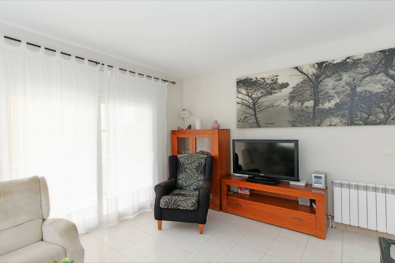 Entire apartment, Harmony Apartment for 5 People 200 Meters from the Beach in Blanes, Costa Brava