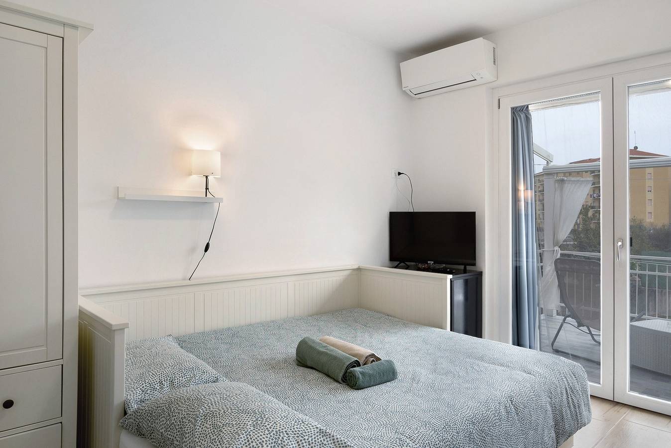 Cały apartament, Apartament wakacyjny dla 2 osób z ogród in Porto Maurizio, Imperia