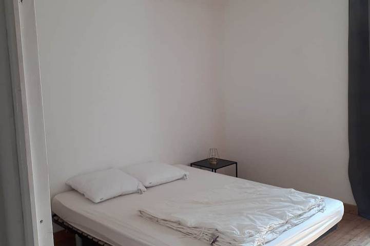 Gîte pour 8 personnes à Feneu