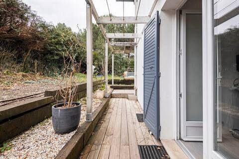 Chambre Zen Mérignac Aéroport Tram clim Sdb priv in Mérignac, Région de Bordeaux
