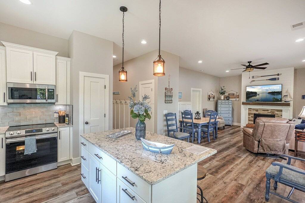 Ganze Wohnung, Lake Norman - Tranquility Cove - Beautiful Lakefront Apartment in Lake Norman