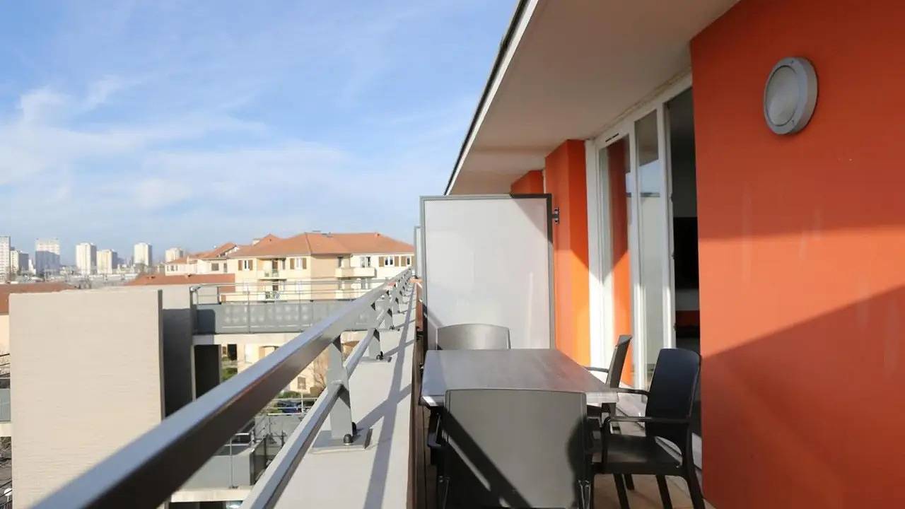 Appartement de vacances entier, Appartement de vacances pour 3 personnes avec piscine in Chevilly-Larue, Val-de-Marne