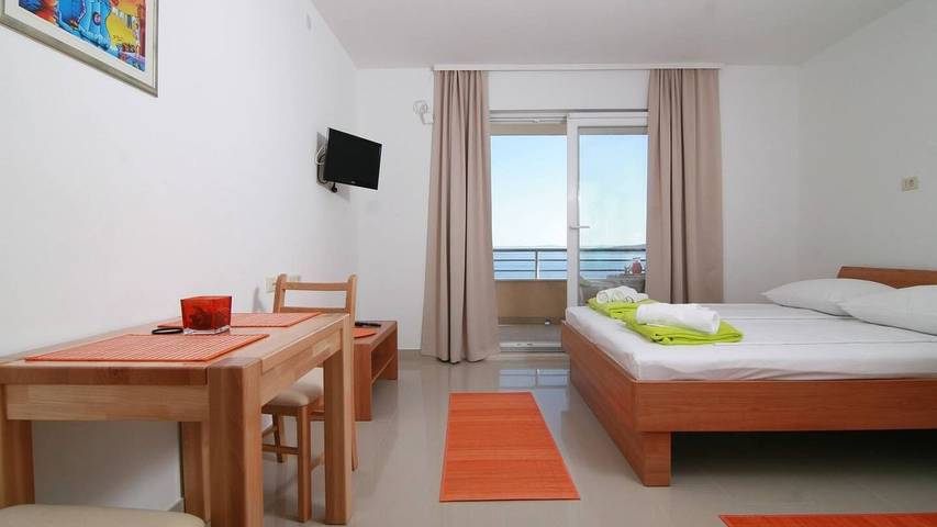 Studio für 2 Personen, mit Pool und Terrasse in Dalmatien - 3