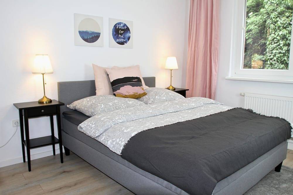 Appartamento intero, Appartamento-Comfort-Bagno privato-Vista giardino in Mitte Bochum, Bochum
