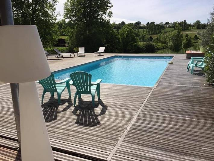 Location de vacances pour 7 personnes, avec piscine ainsi que terrasse et jacuzzi à Caraman - 2