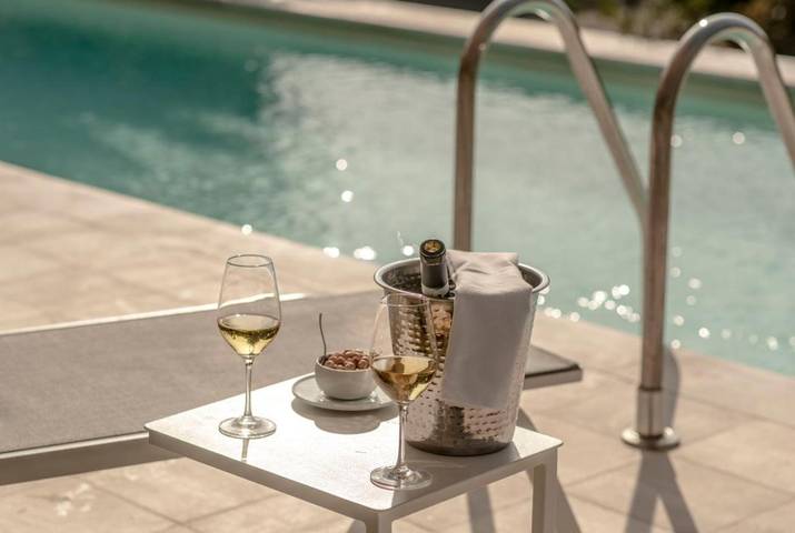 Chambre d’hôte pour 3 personnes, avec Balcon et Terrasse ainsi que Jacuzzi et Jardin à Castellinaldo