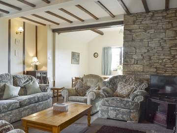 Holiday Rental for 12 People in Shropshire, Midlands, Photo 2