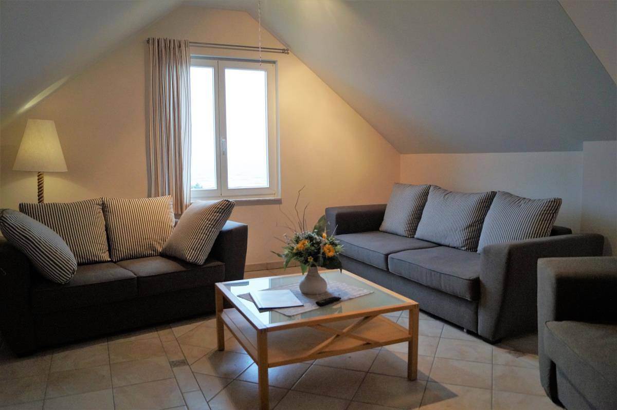 Ganze Ferienwohnung, Luxus-Fewo mit 2 Slz, 2 Bädern und Meerblick in Drei Kaiserbäder, Heringsdorf