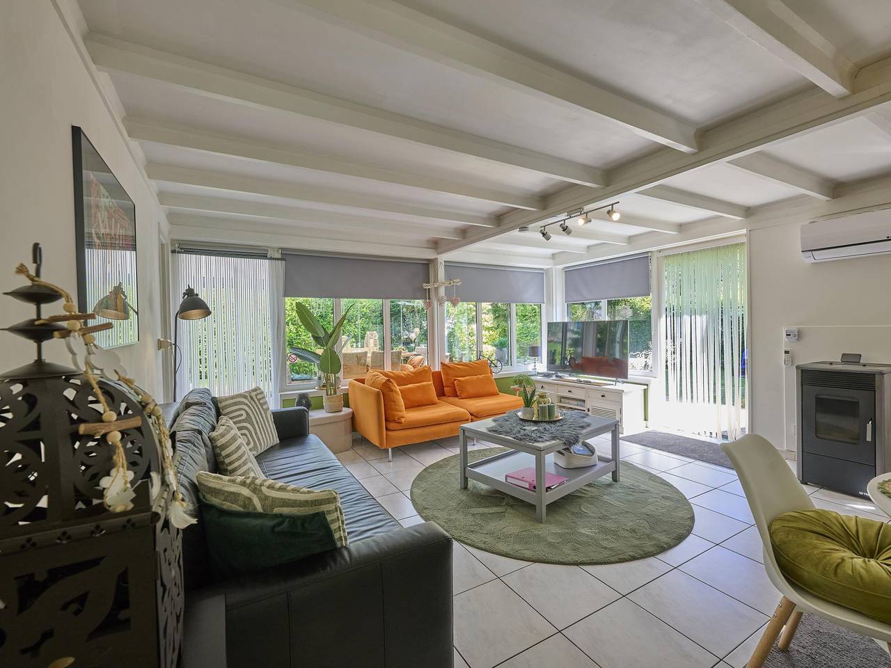 Fijne diervriendelijk bungalow in bosrijk gebied in Rekem, Lanaken