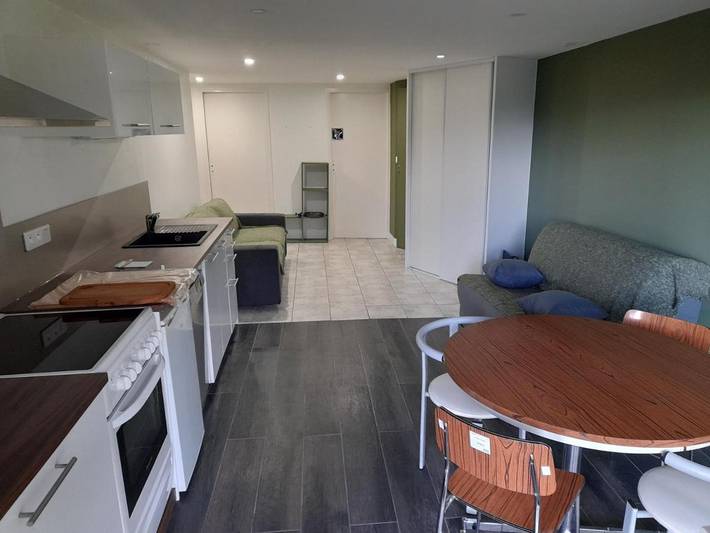 Gîte pour 3 personnes, avec terrasse et jardin à Saint-Genès-Champanelle - 3