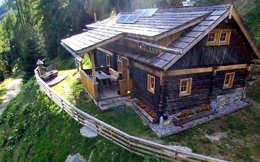 Hütte für 9 Personen, mit Ausblick und Garten sowie Terrasse und Sauna in Sankt Michael im Lungau