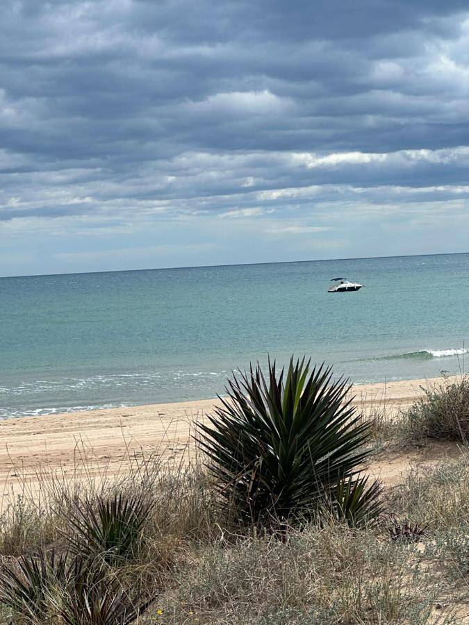 Four-Bedroom House in Platja del Perellonet - Recatí (El Perellonet), Valencia