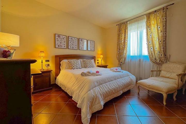 Appartamento intero, Casa Ampia con Giardino, Natura e Relax in Spello, Perugia e dintorni