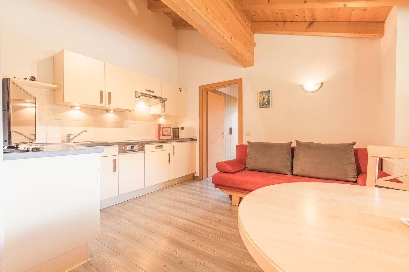 Appartamento intero, Appartamento 'Lärche' con vista sulle montagne, terrazza condivisa e Wi-Fi in Prateria, Valle di Casies