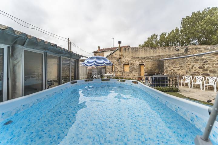 Apartamento de vacaciones para 20 personas, con jacuzzi y jardín, Se admiten mascotas en Provincia de Palencia - 2