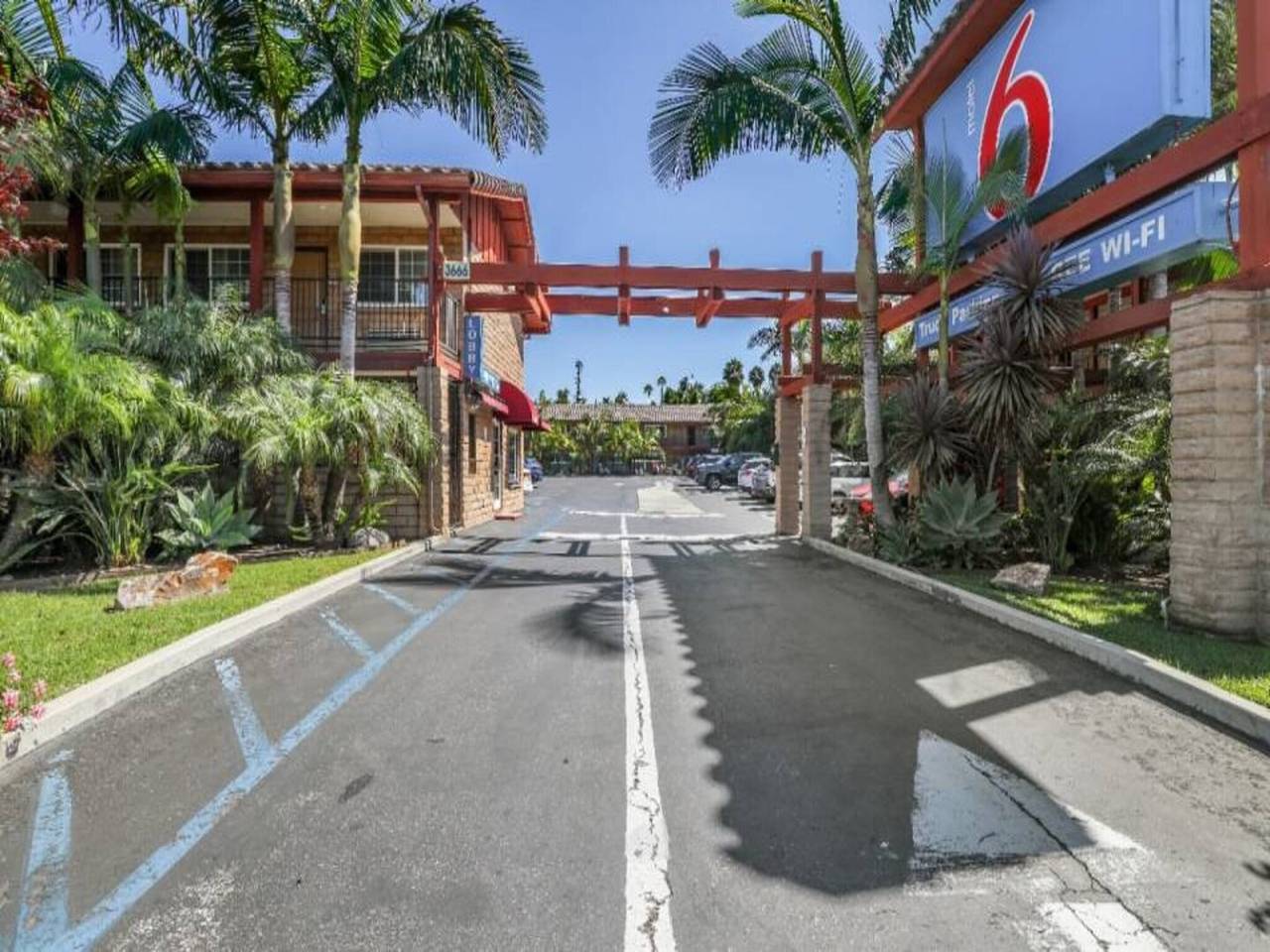 2 Camas Queen | Suite | Ns | Nevera in Carlsbad, San Diego County