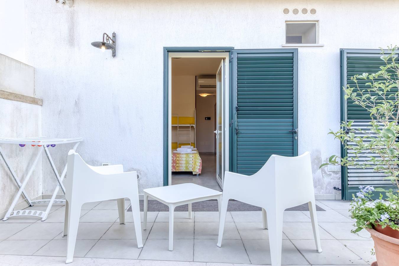 Bed and Breakfast 'Tallyho Calendula' con terrazza condivisa, Wi-Fi e aria condizionata in Salve, Golfo di Taranto