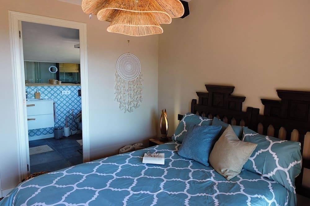Geheel appartement, Mediterranean Sea-view Loft on Estate near Barcelona - pool & wellness in Supermaresme, Sant Andreu de Llavaneres