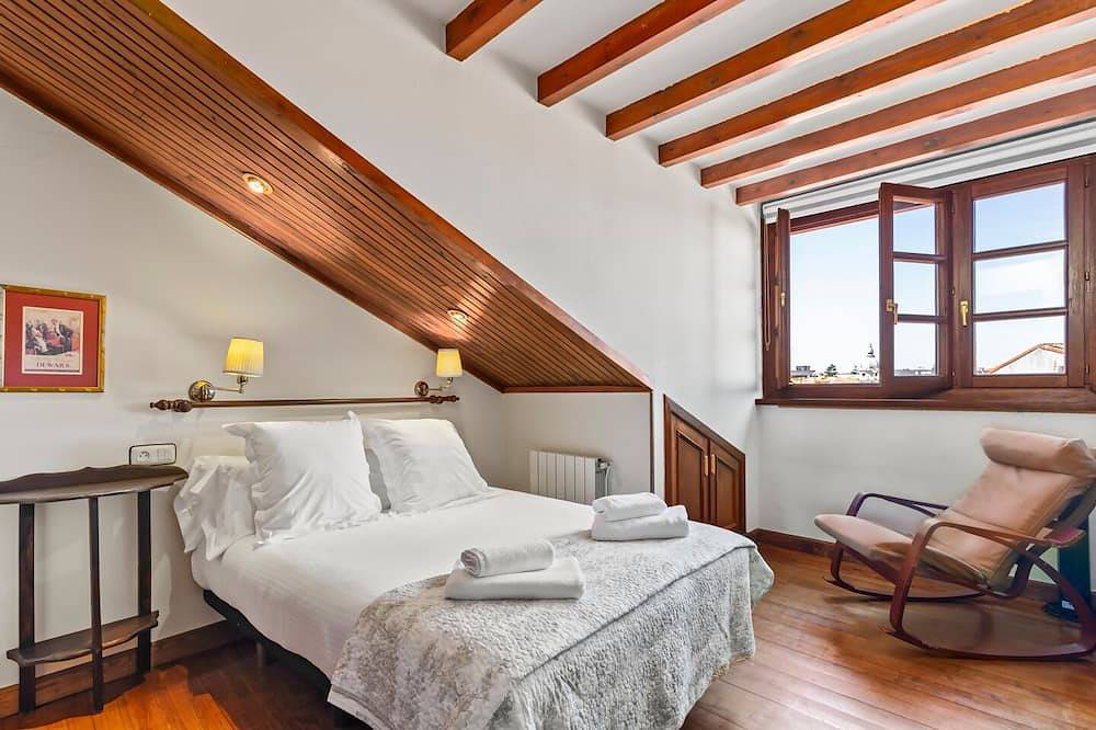 Entire apartment, Camomila Duplex Apt, megustarural in Llanes, Costa Verde (Spain)