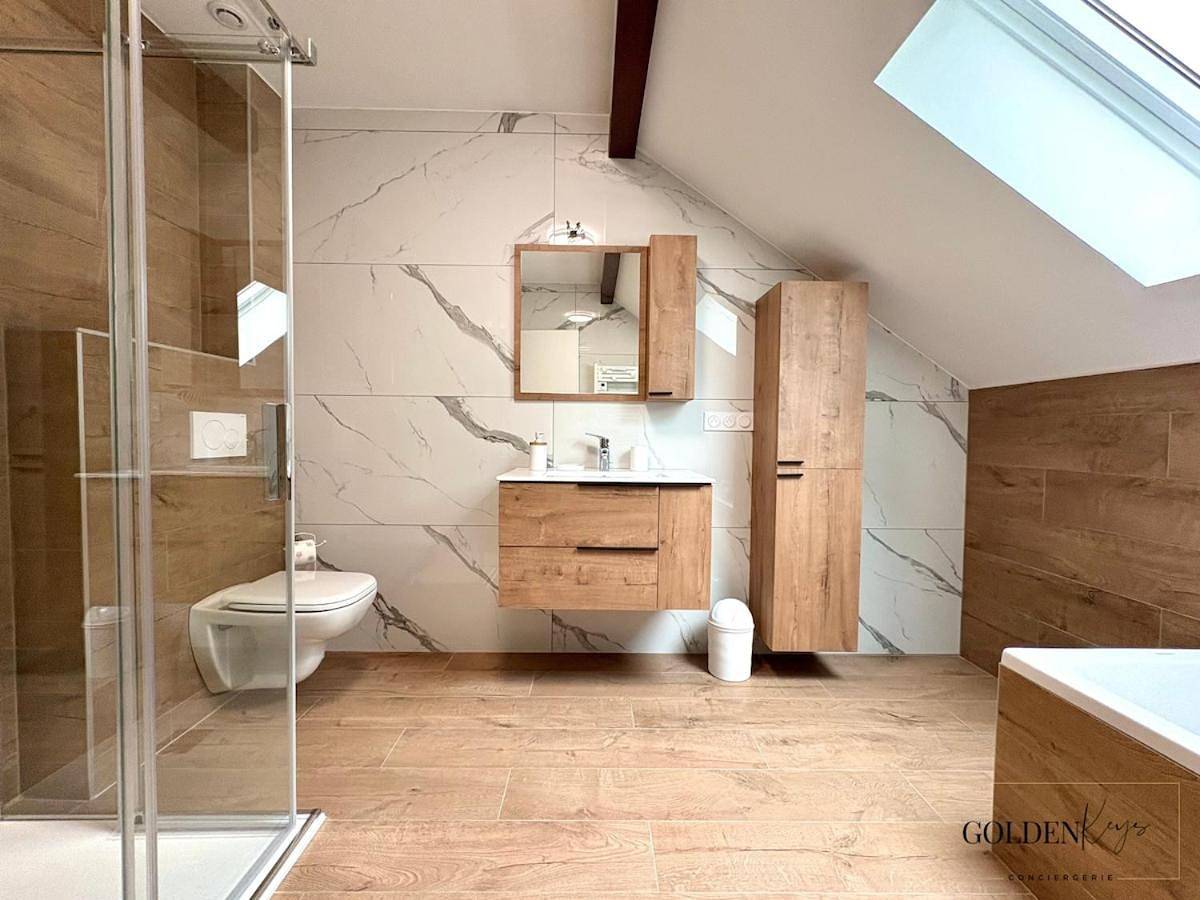 Appartement entier, Two-Bedroom Apartment in Marnaz, Région de Bonneville