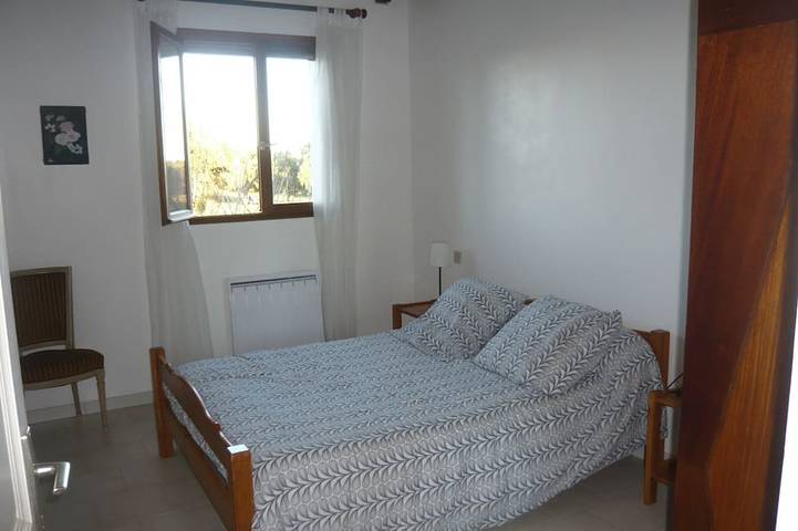 Location de vacances pour 10 personnes, avec balcon et jardin à Aléria - 4