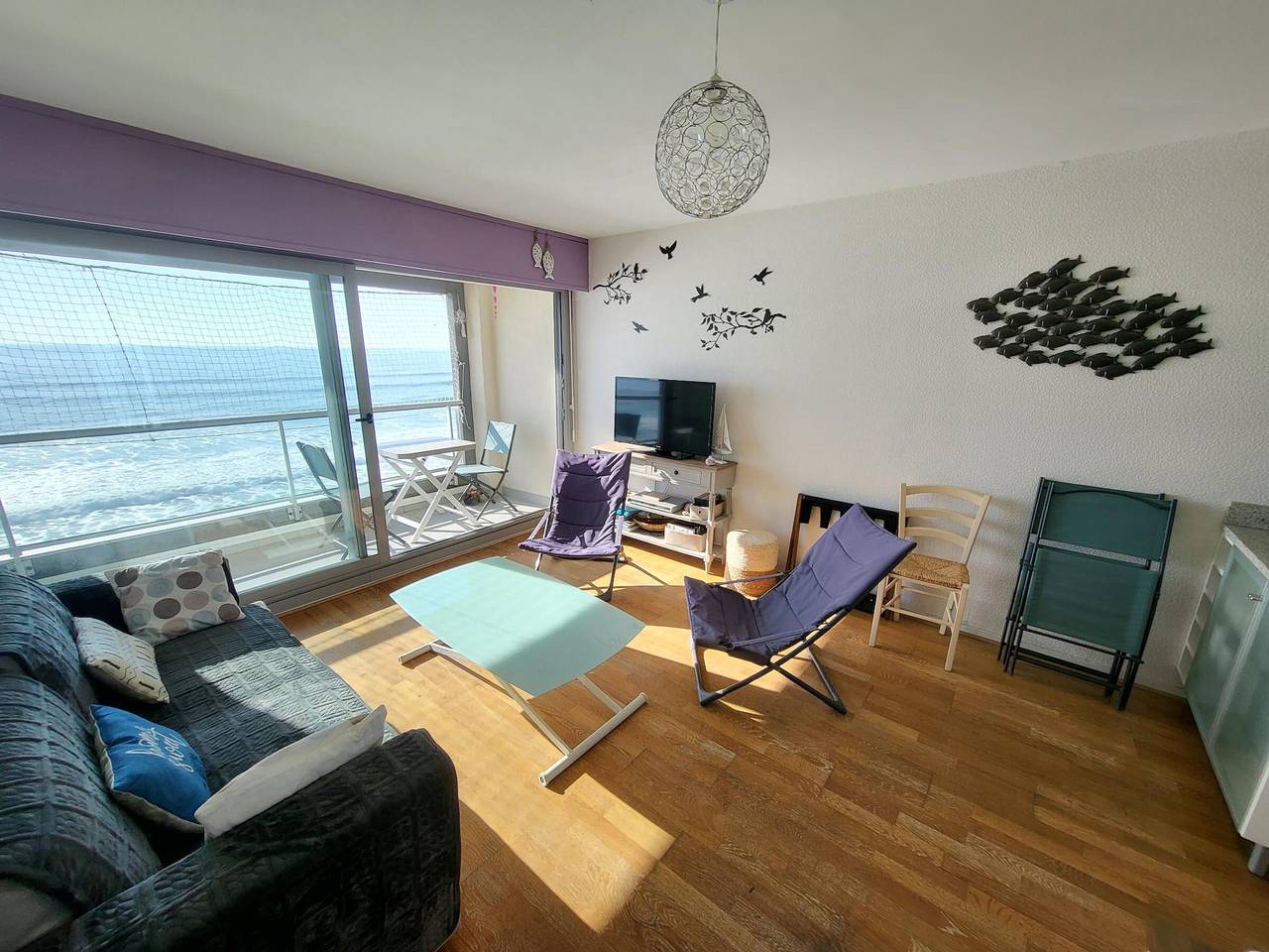 Apartamento entero, Estudio con balcón, Wifi y aparcamiento cerca de la playa in Les Sables-d'Olonne, Vandea