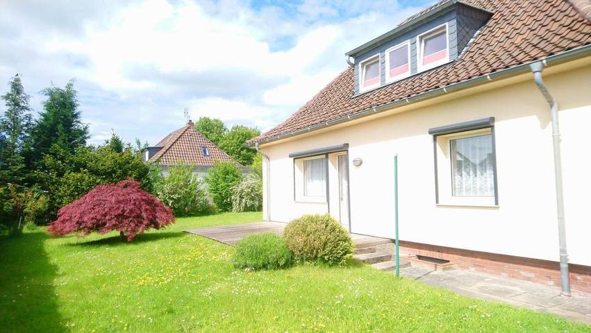 Ferienhaus für 9 Personen, mit Terrasse und Garten sowie Ausblick in Brake