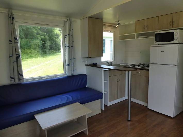 Camping pour 4 personnes, avec piscine et vue ainsi que terrasse et sauna, animaux acceptés en Haute-Loire - 4