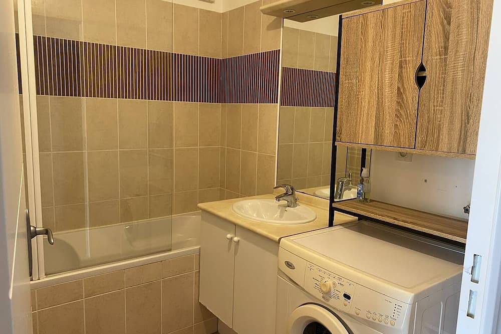 Appartement entier, Appartement cosy avec wifi à 600m de la plage in Saint-Cast-le-Guildo, Région de Dinan