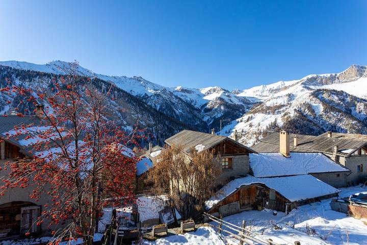 Gîte pour 6 personnes, avec Balcon dans Hautes-Alpe - 2