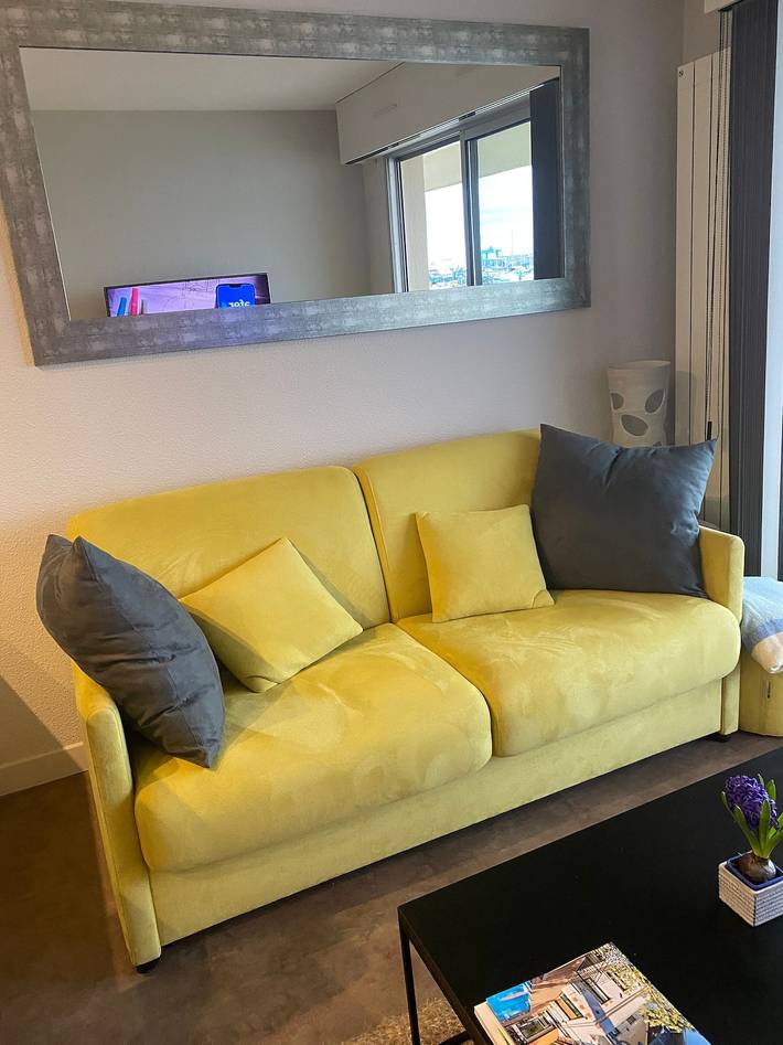 Entire apartment, New O'Bassin Apartment with Sea View, Private Terrace, and Wi-Fi in Arcachon, Arcachon region