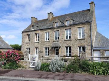 Location de vacances pour 15 personnes, avec jardin et vue dans Port Du Hable Omonville La Rogue