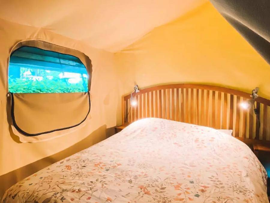 Camping Maeva Escapades de La Geres - Tente 5 personnes - Lodge Kenya 34,50 m² - sans sanitaire 5 personnes in Surgères, Région de Rochefort